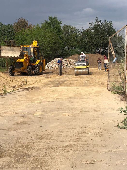 Închiriere buldoexcavator