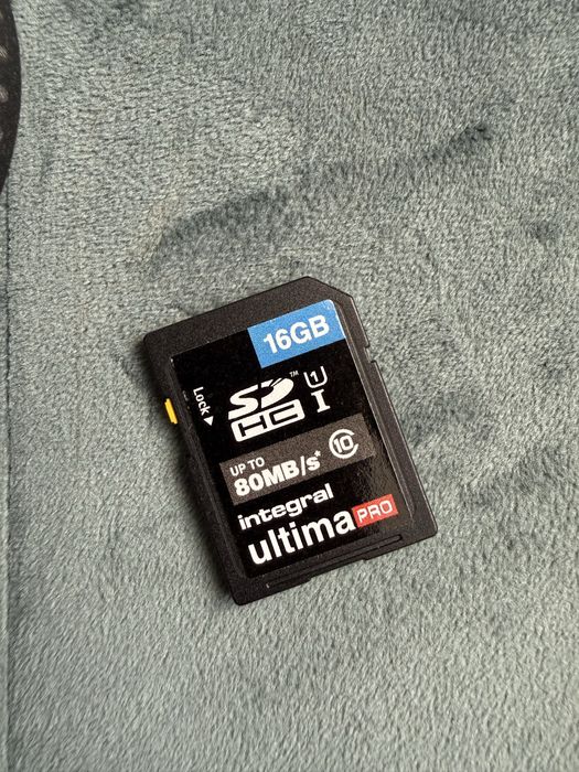 Aparat foto Canon 400D