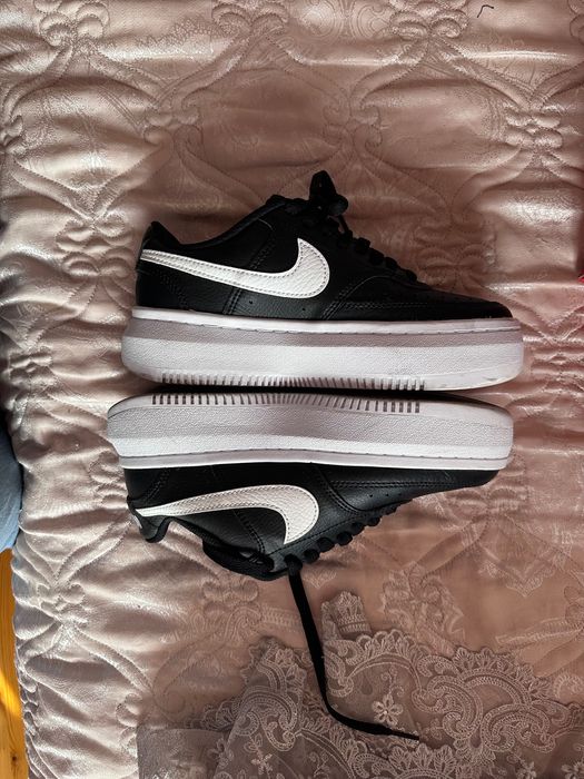 Nike кроссовки из Лондона