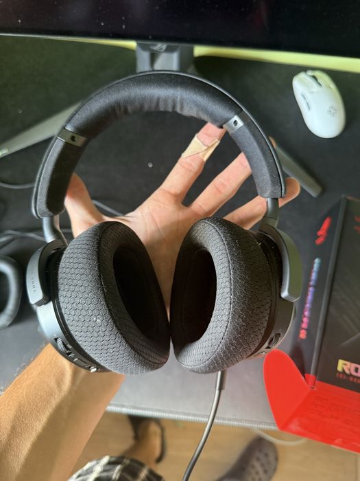Casti Asus Rog Delta 2 wireless bluetooth rbg