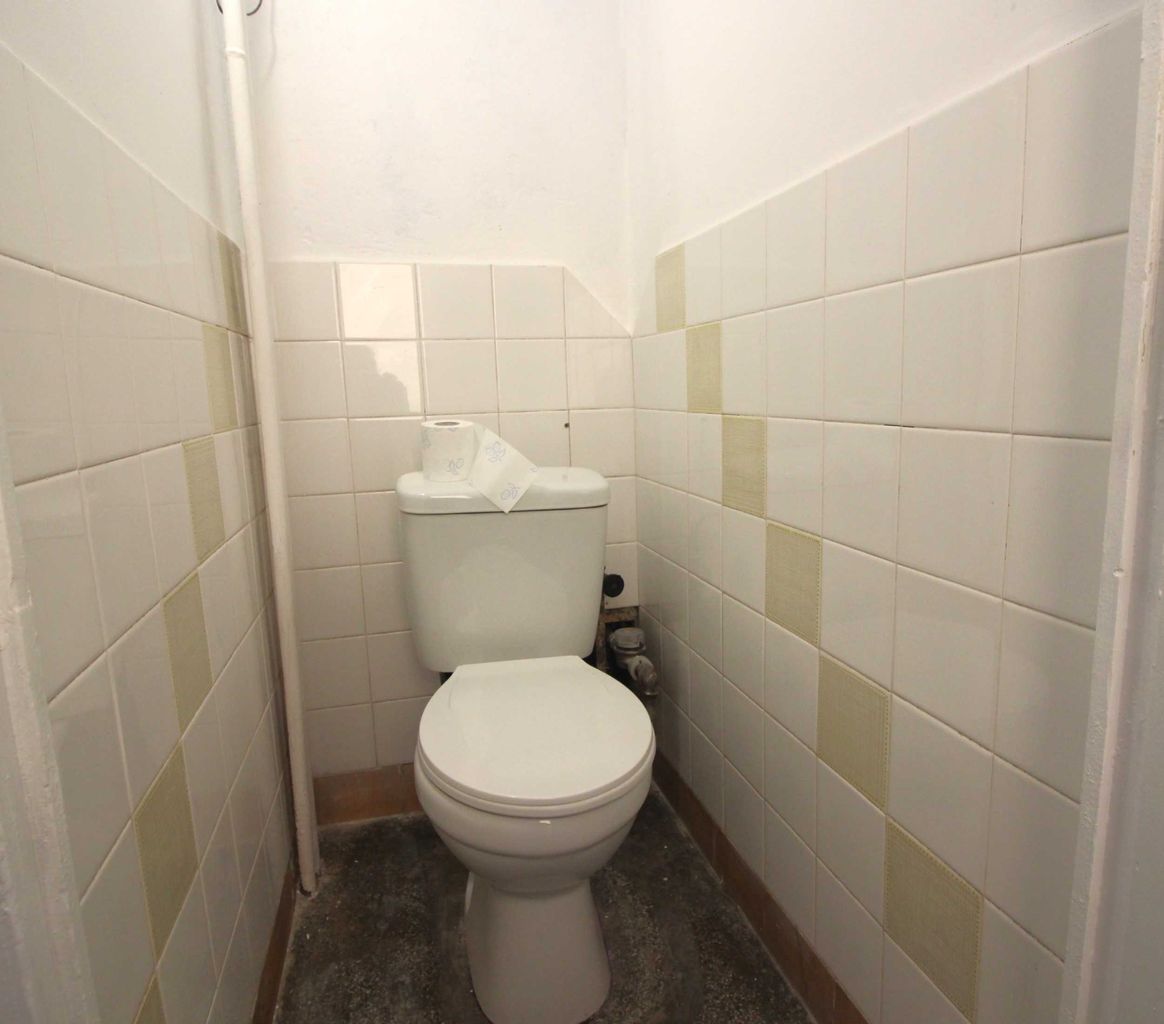 Дава се под наем Тристаен апартамент в Габрово, Младост - 76 кв.м за 280.5 € - Снимка #10