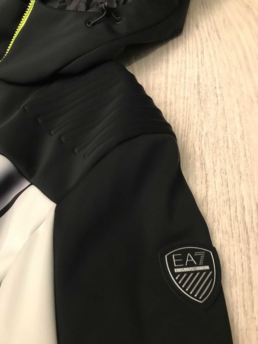 Emporio Armani EA7 geaca ski M, autentica, retail 690 euro