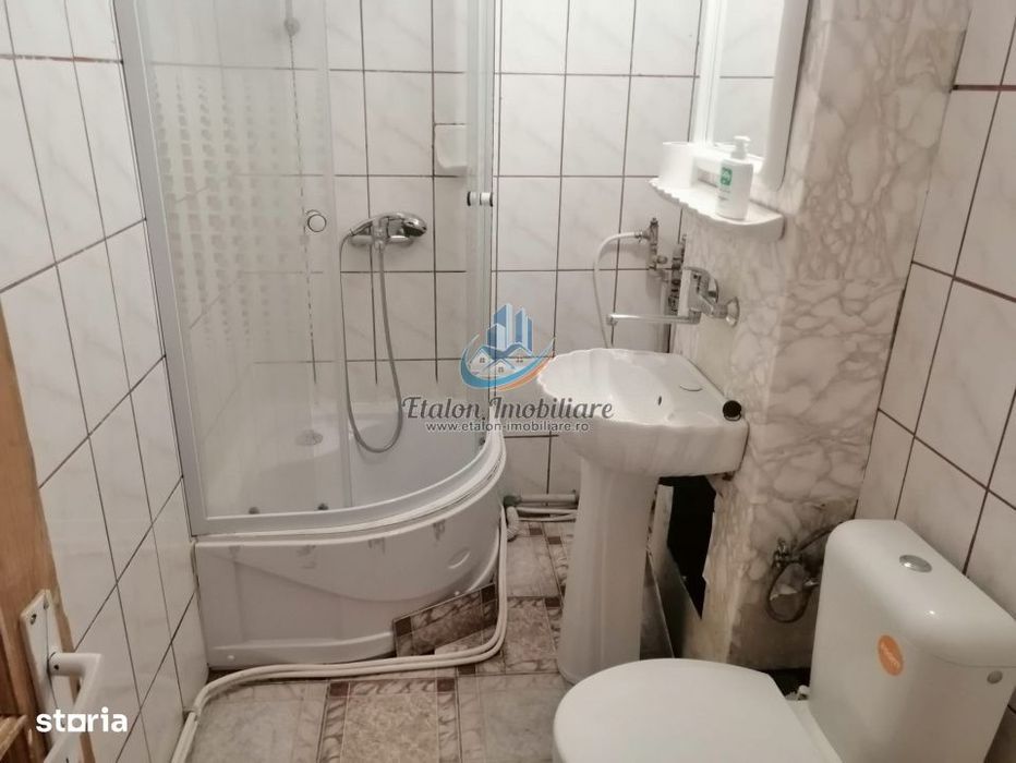 Apartament 3 camere, etaj 1, 2 bai, Calea Romanului