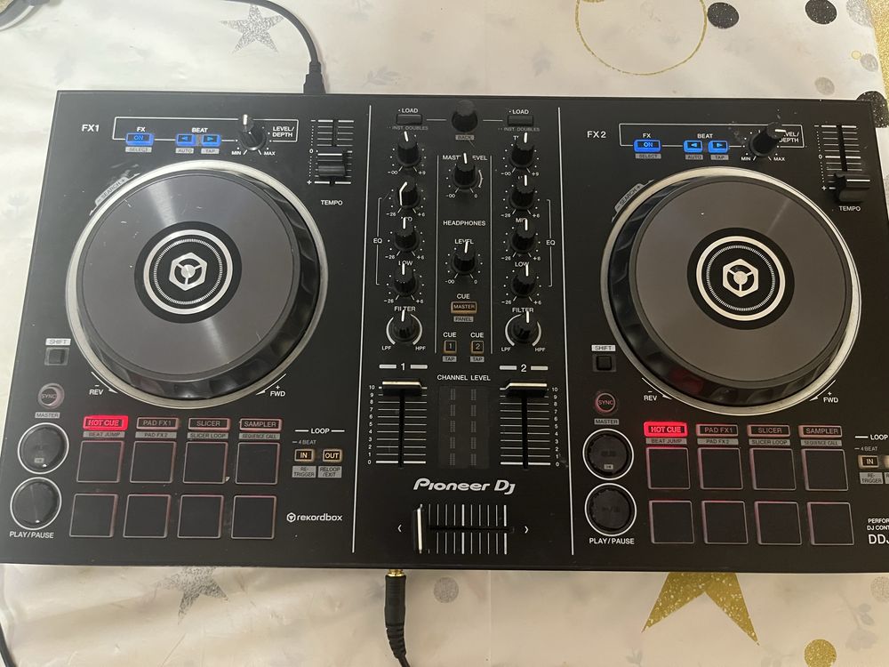 Pioneer DDJ-RB Dj конзола