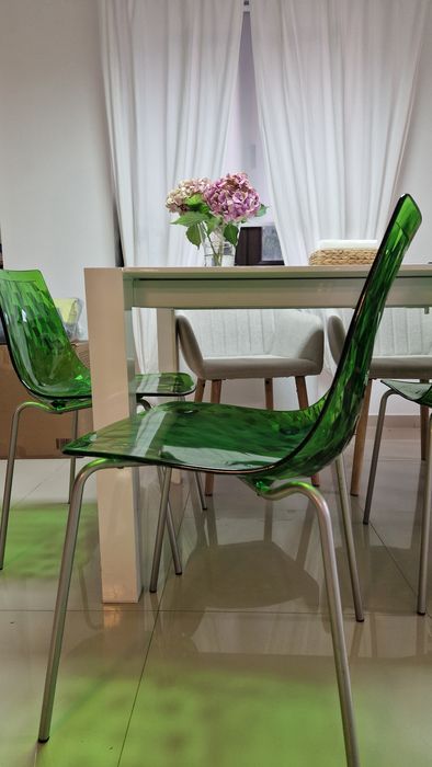 Трапезни столове, 4 бр.