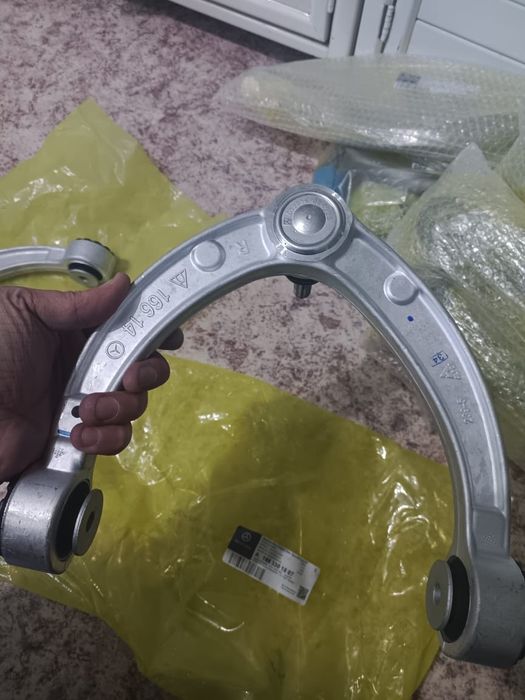 Рычаги сайлентблоки ходовые мерседес GL X166 ML W166