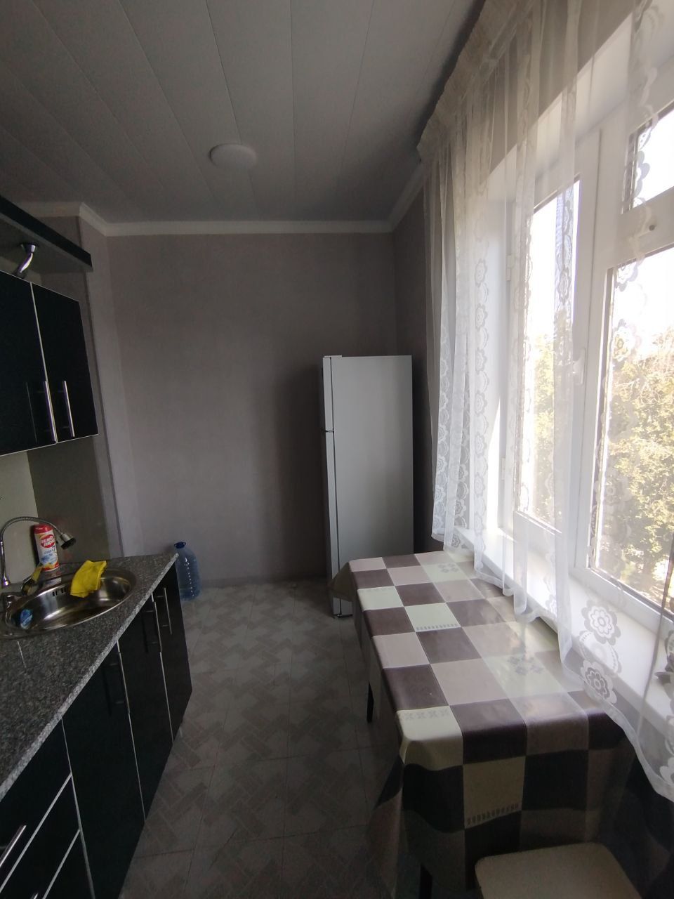 Сдаётся 2х комнатная квартира со всеми удобствами в согдиане  5 этаж
