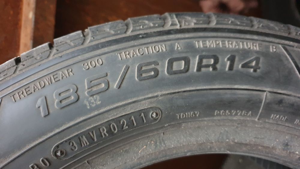 Гума 185 60 14 дънлоп
