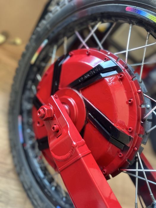 Продава се електрически мотор – 72V / 32kW