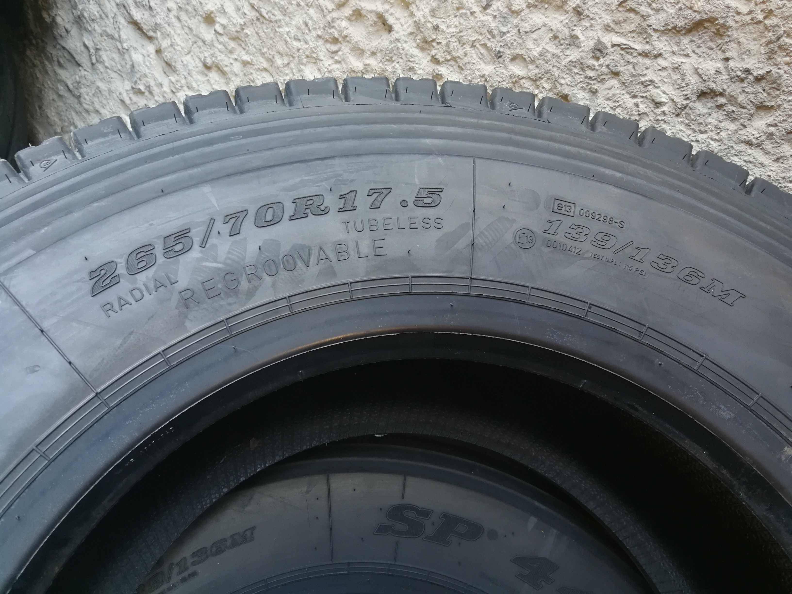 2 Нови тежкотоварни гуми R17.5 265/70 Dunlop SP 444 139/136M M+S