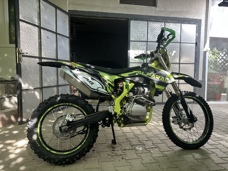 Alfarad A8 Vand/Schimb cu Maxi Scuter