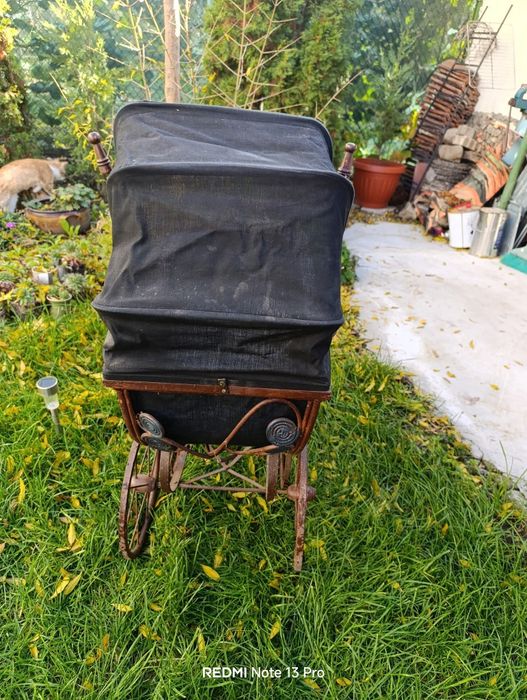 Vintage количка за кукли