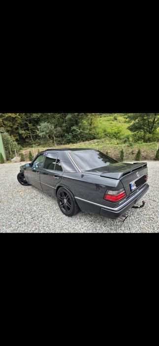 Vând Mercedes-Benz 220E Tip 124