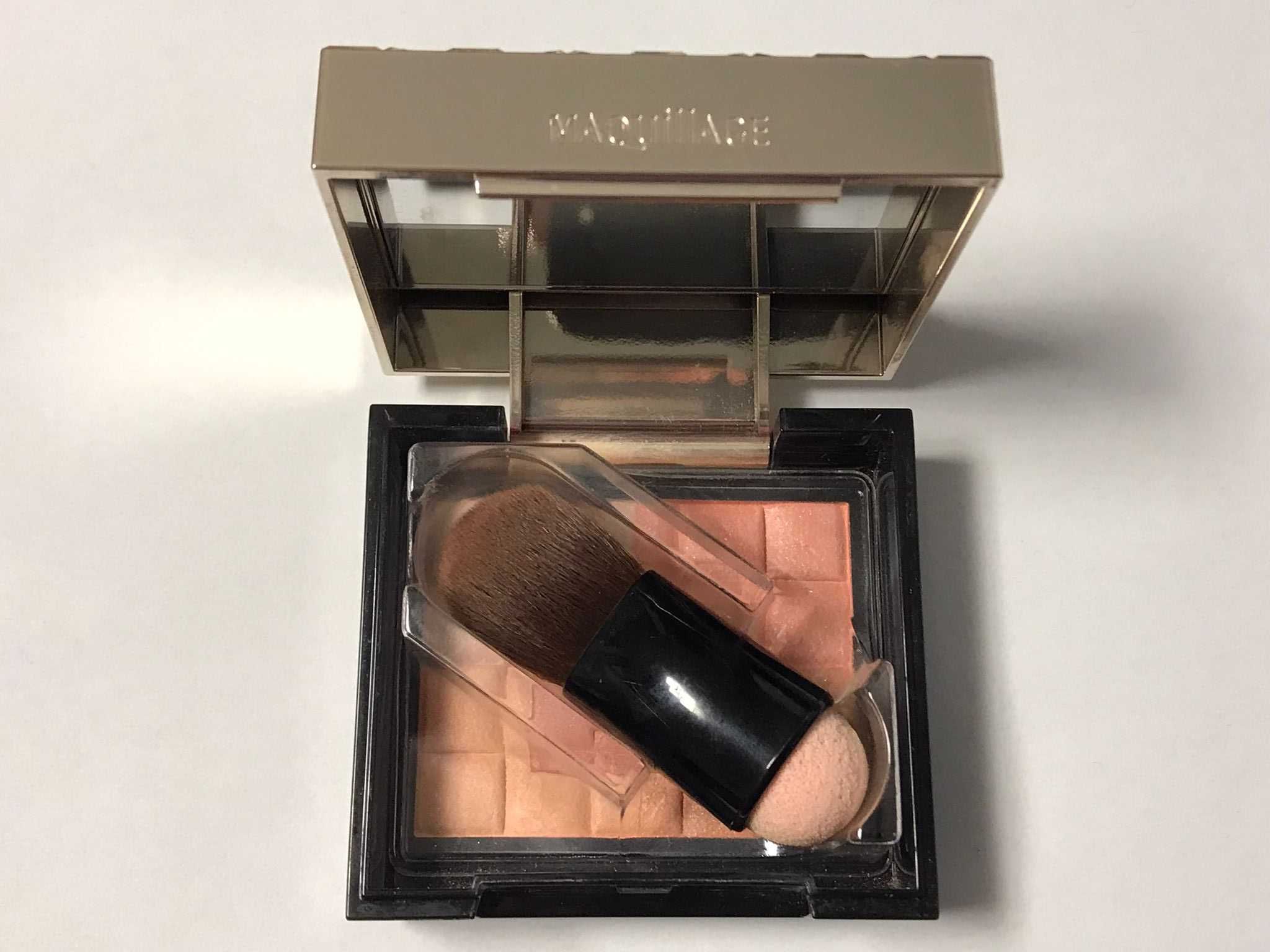 Fard de obraz Shiseido  Dramatic Mood Veil RD100