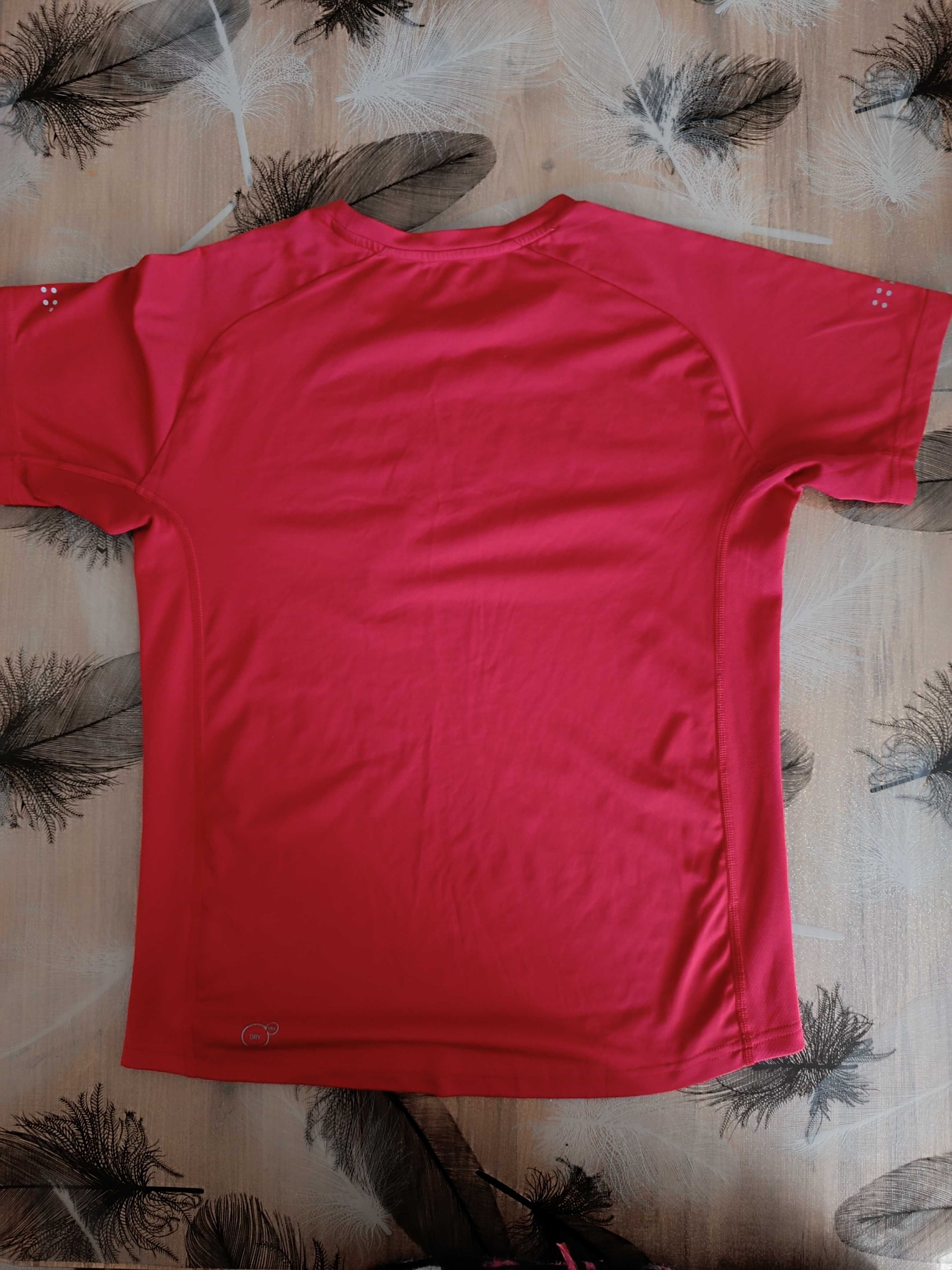 Тениска + анцуг  на Пума размер 152