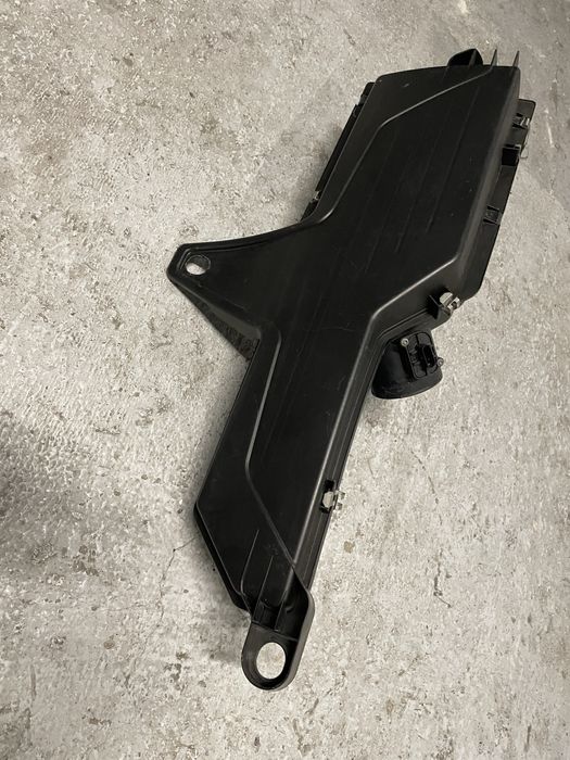 Carcasa Filtru Aer Bmw F20 F21 F30 F31 F32 F33 F34 F25 Etc. 2.0 D