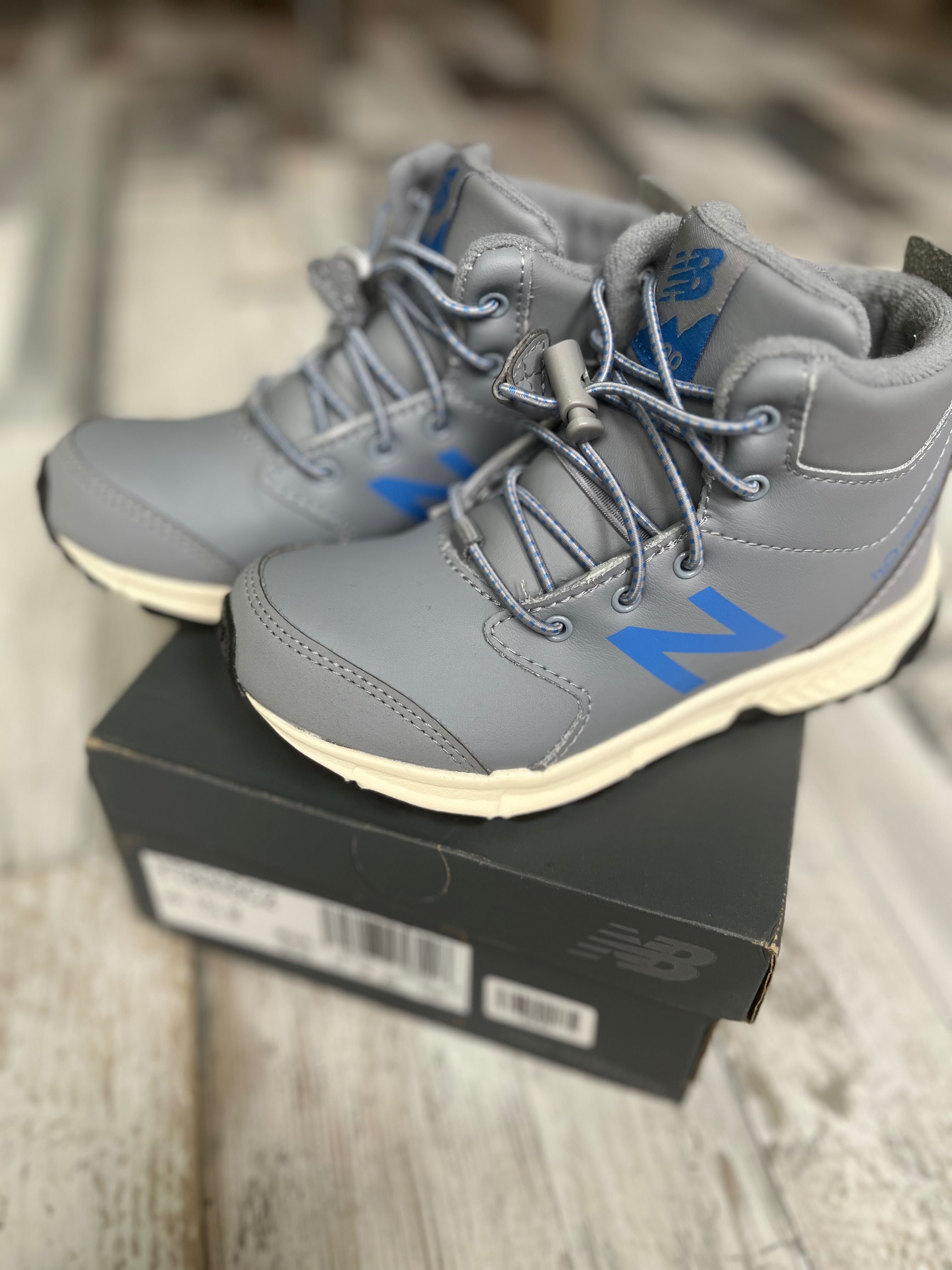 New balance ботуши