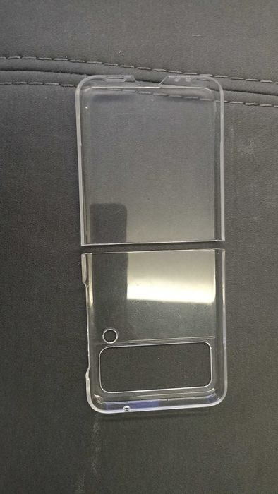 Лот от 2бр калъфи за Galaxy flip 4