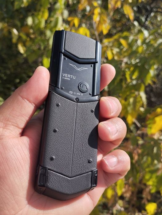 Vertu signature S модели