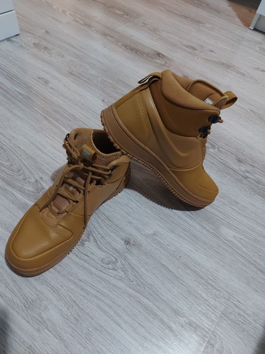 Adidasi nike  (path mif winter maro caramel 9.5)