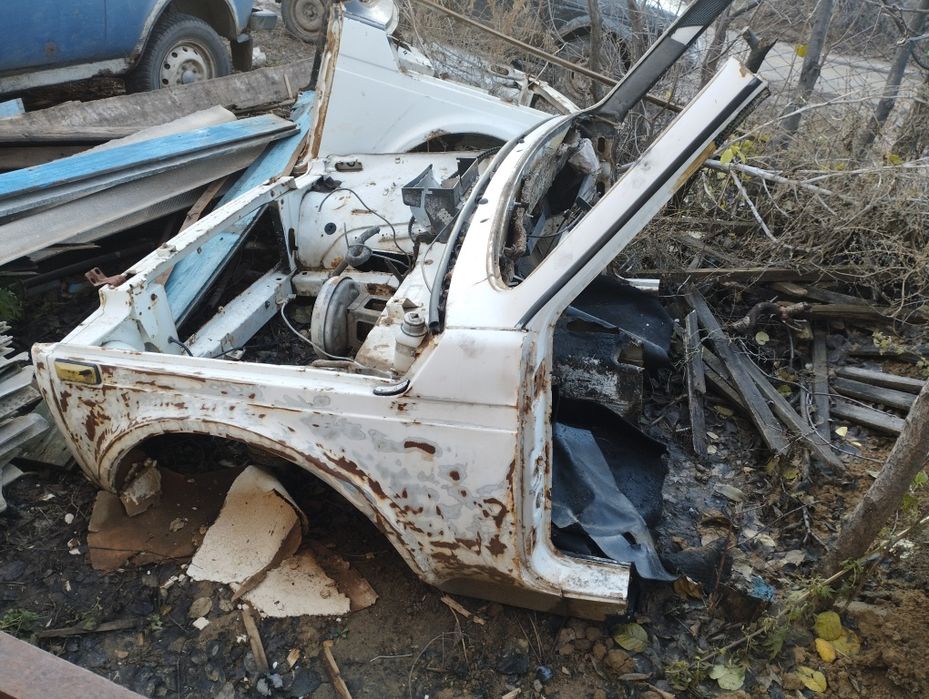 Продам морду от Нивы в хорошем состоянии