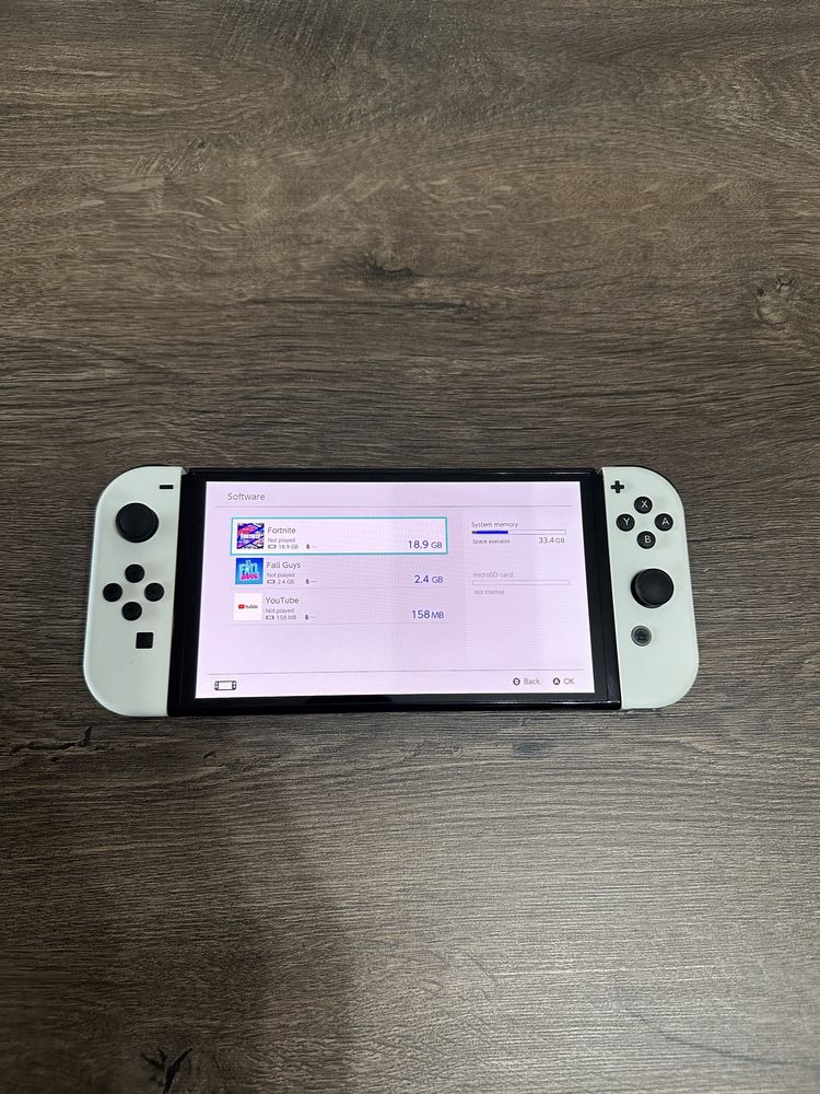Nintendo Switch OLED-White+Zelda кутия