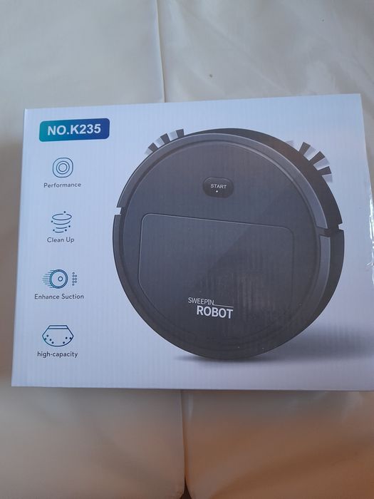 Продавам прахосмукачка робот