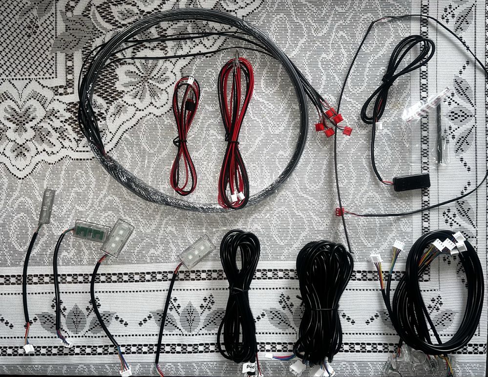 Kit lumini Ambientale pentru masina