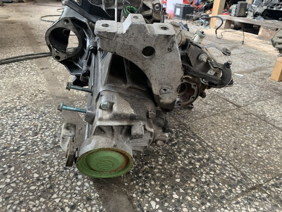 5 степенна ръчна скоростна кутия голф 4 бензин