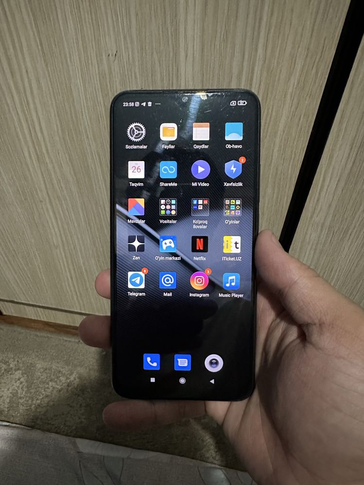 Redmi 9 yaxshi holatda