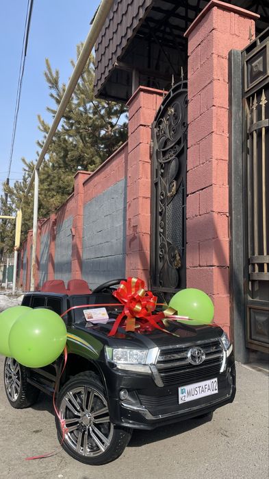 детскую машинку электромобиль Алматы Продам