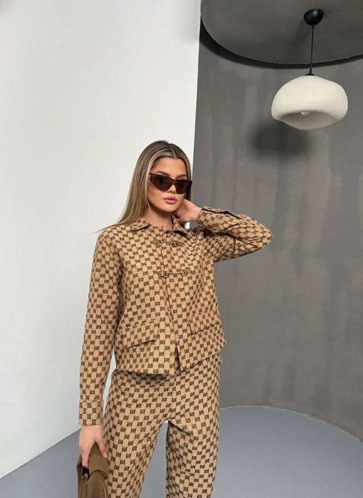 Луксозен дамски комплект Gucci /ВИДЕО НА МОДЕЛА/