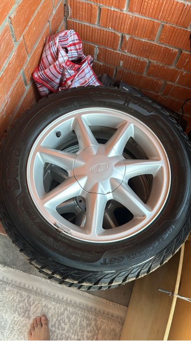 Срочно продам диски с покрышками 15 размер