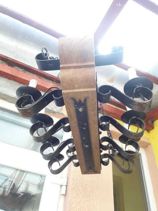 Candelabru terasa/filigorie din lemn si fier forjat cu opt brate