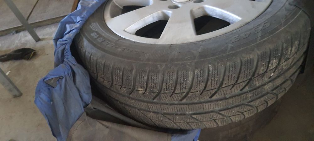 Cauciucuri  cu genti pt passat m+s