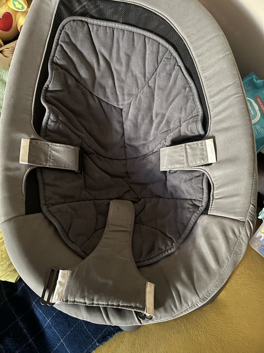 Шезлонг Nuna Leaf