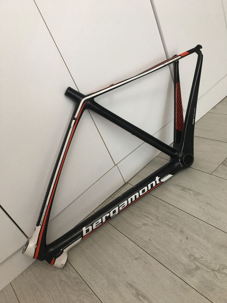 Cadru carbon bicicleta 1kg