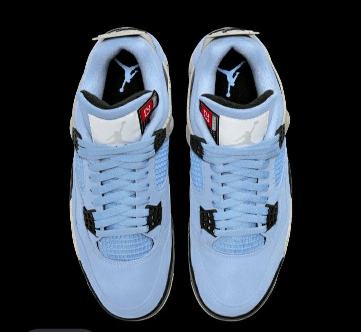 NIKE air jordan 4 university чисто нови 42 номер