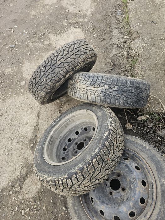 Set 4 roti dacia logan 185/65R15 M+S