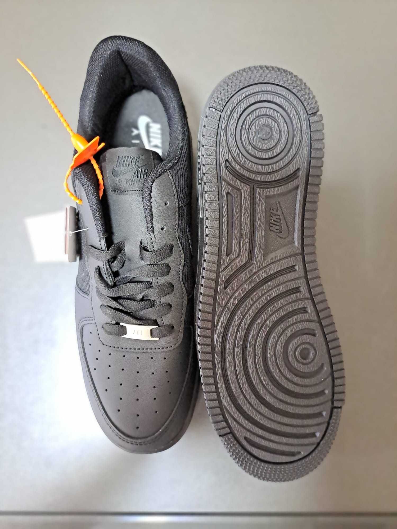 Adidasi Nike Air Force 1 Black | Noi cu cutie | Calitate garantata