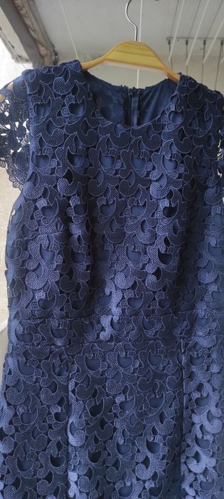 Официална рокля от дантела