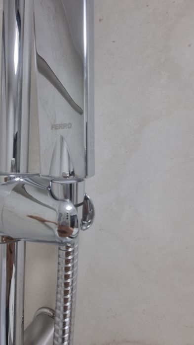 Cada si coloana dus cu baterie Ferro noi