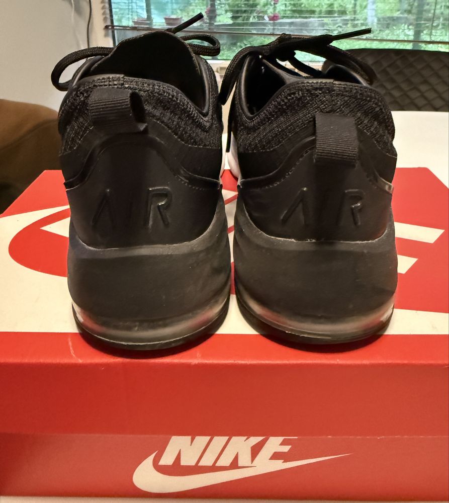 Nike air max motion 2