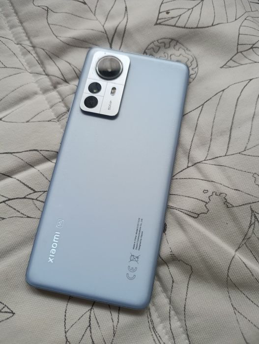 Телефон Xiome 12 pro