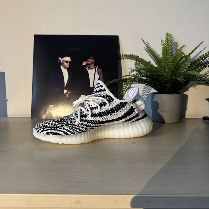 Adidas Yeezy Boost 350 V2