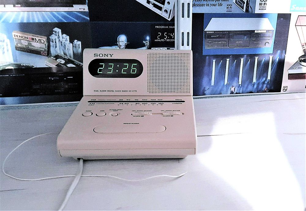 Radio cu ceas Sony ICF C770 (Made in Japan)