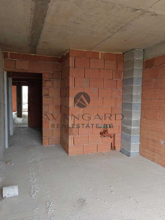 Продава се Едностаен апартамент в Пловдив, Кючук Париж - 34 кв.м за 1353 €/кв.м - Снимка #1