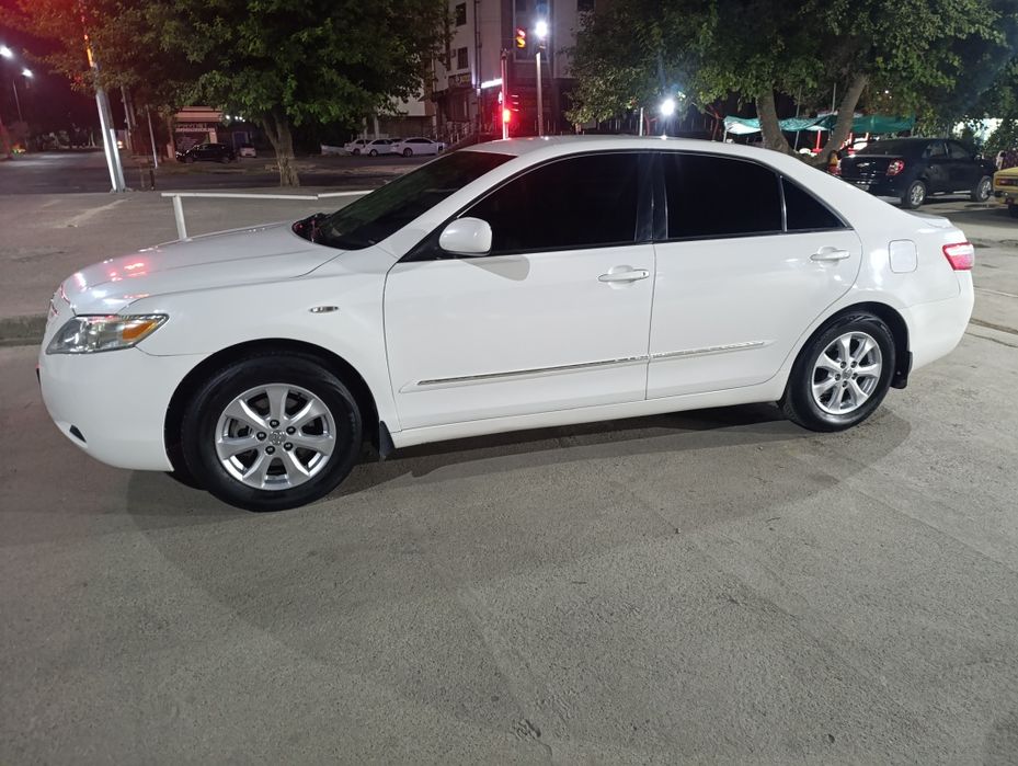 Toyota Камри v40