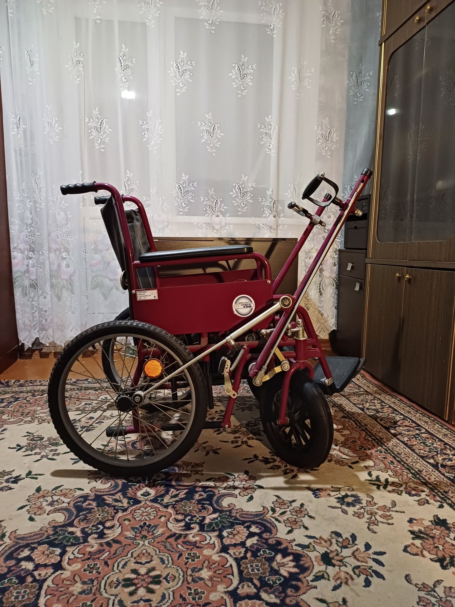 Коляска инвалидная