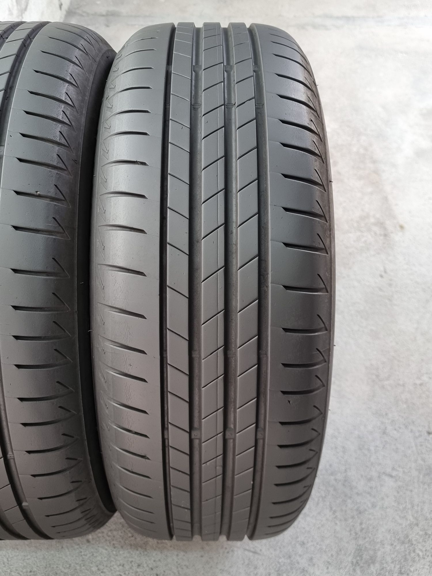 205/55/16 Bridgestone 2Броя: 170лв 6.5мм